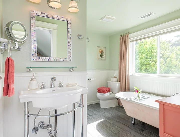 Bathroom with claw foot tub in Rose Garden Room